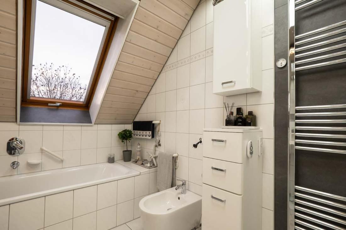 Apartments Harbour Apartments Hoeri 50M Vom See Am Yachthafen Moos Bei Radolfzell Exterior foto